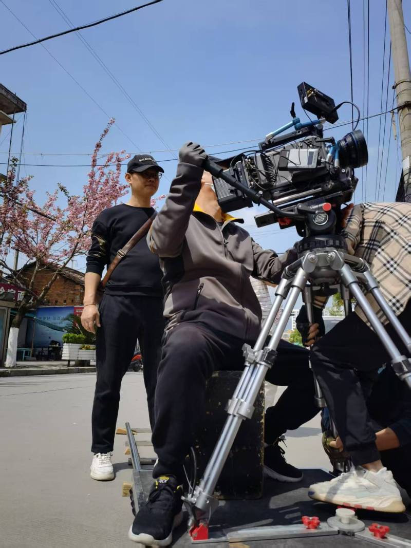 翁牛特旗广告片拍摄：快消品牌爆款之选，网感内容适配社媒传播！